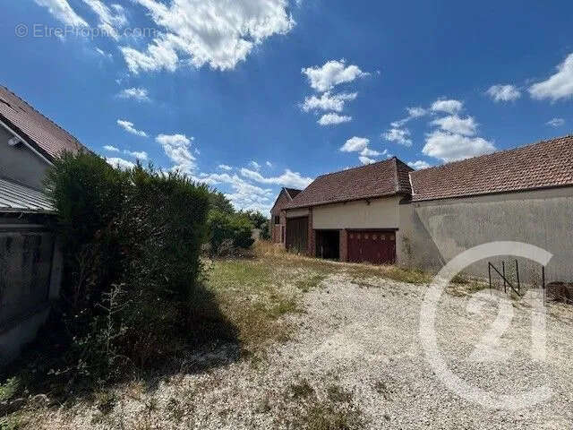 Maison 114 m² à Vaudes  - photo 4