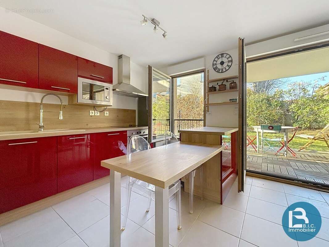 Appartement à CHAMPAGNE-AU-MONT-D'OR