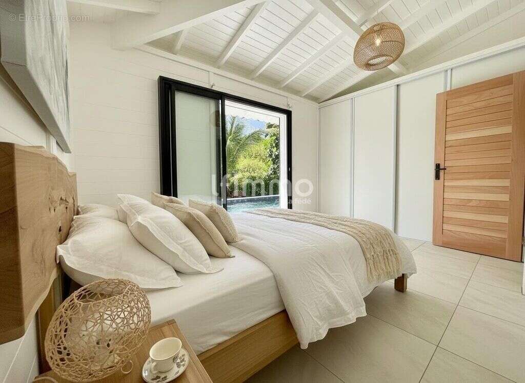 Villa créole d'exception T4 + mezzanine - photo 4