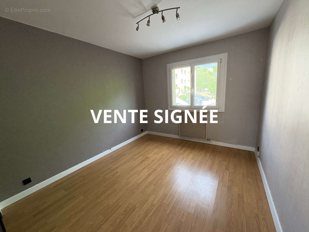 Appartement à OLLIOULES