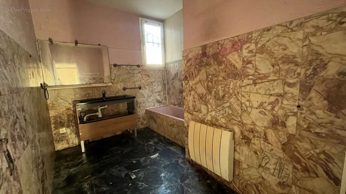 Appartement à PORT-DE-BOUC