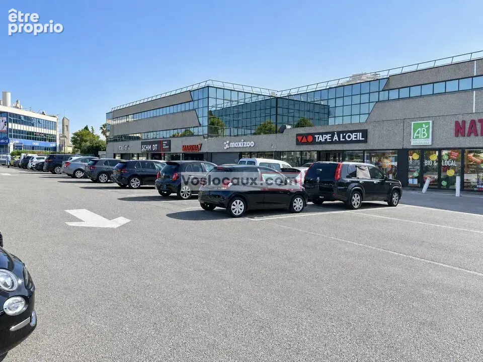 Photo Commerce à Villeneuve-Loubet au prix de 899 500€