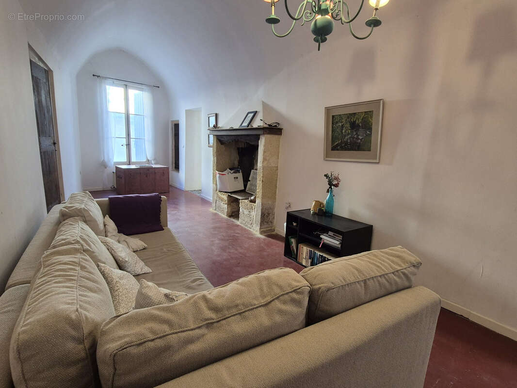 Maison à AIGUES-VIVES