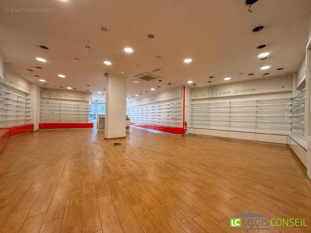 Commerce à CHATILLON