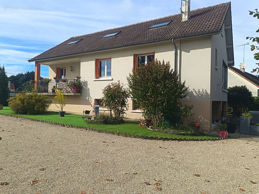 Maison à SELLES-SUR-CHER