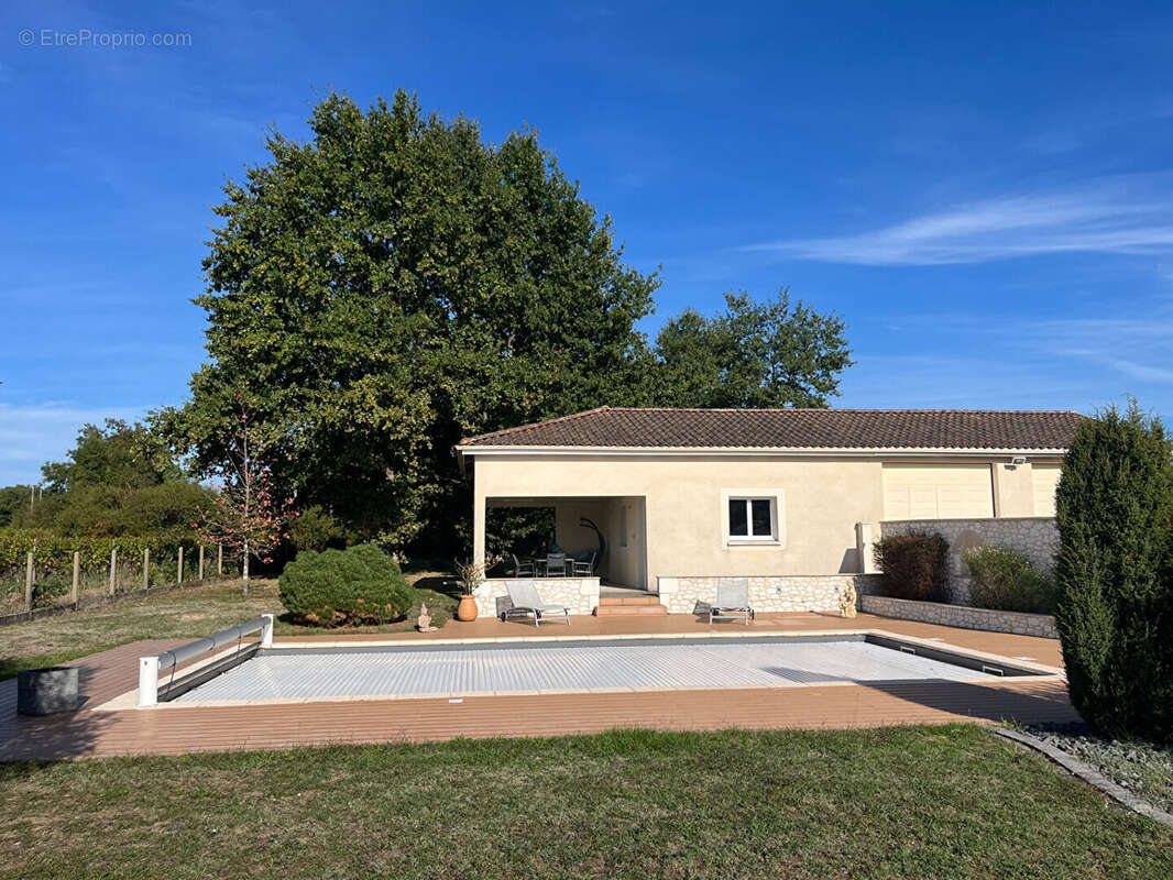 Maison à GAGEAC-ET-ROUILLAC