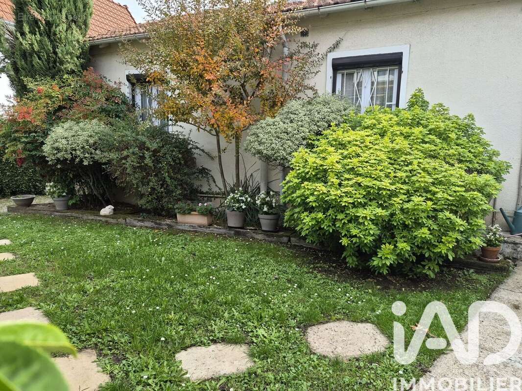 Photo 2 - Maison à BONNEUIL-SUR-MARNE