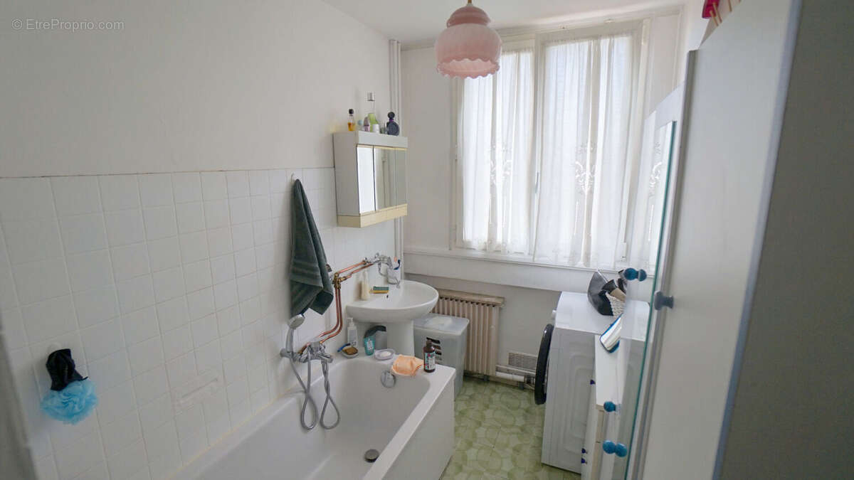 Appartement à LES MUREAUX