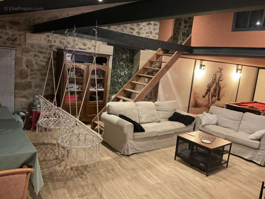 Maison à SAINT-VICTOR