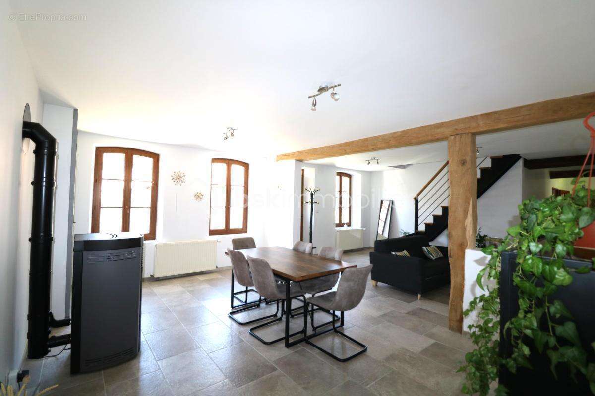 Maison à LONGUEVILLE
