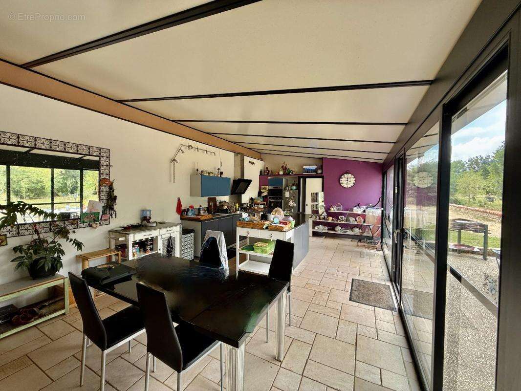 Maison à SAINT-COUTANT