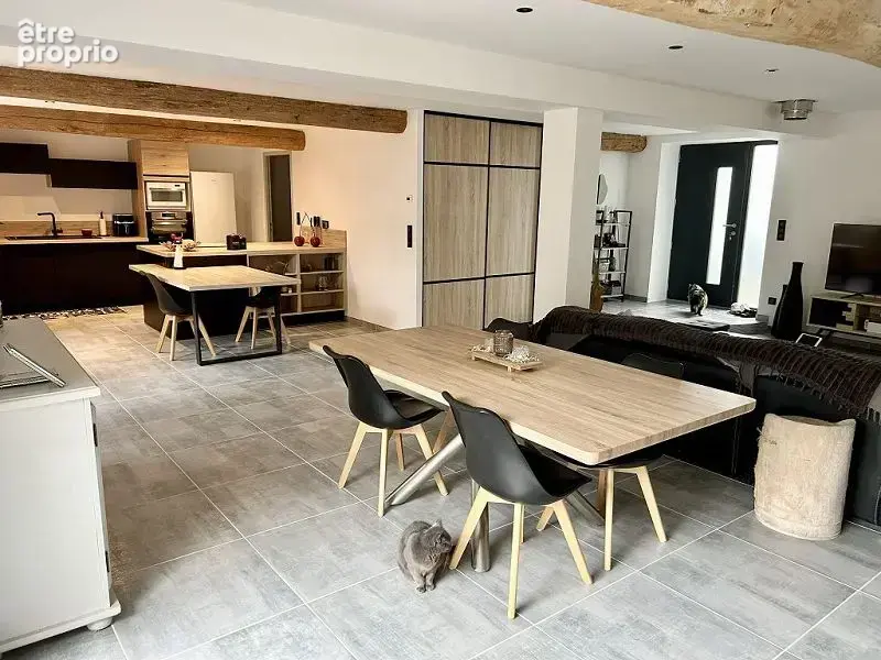 Maison 164 m² à Montrond-Les-Bains  - photo 3