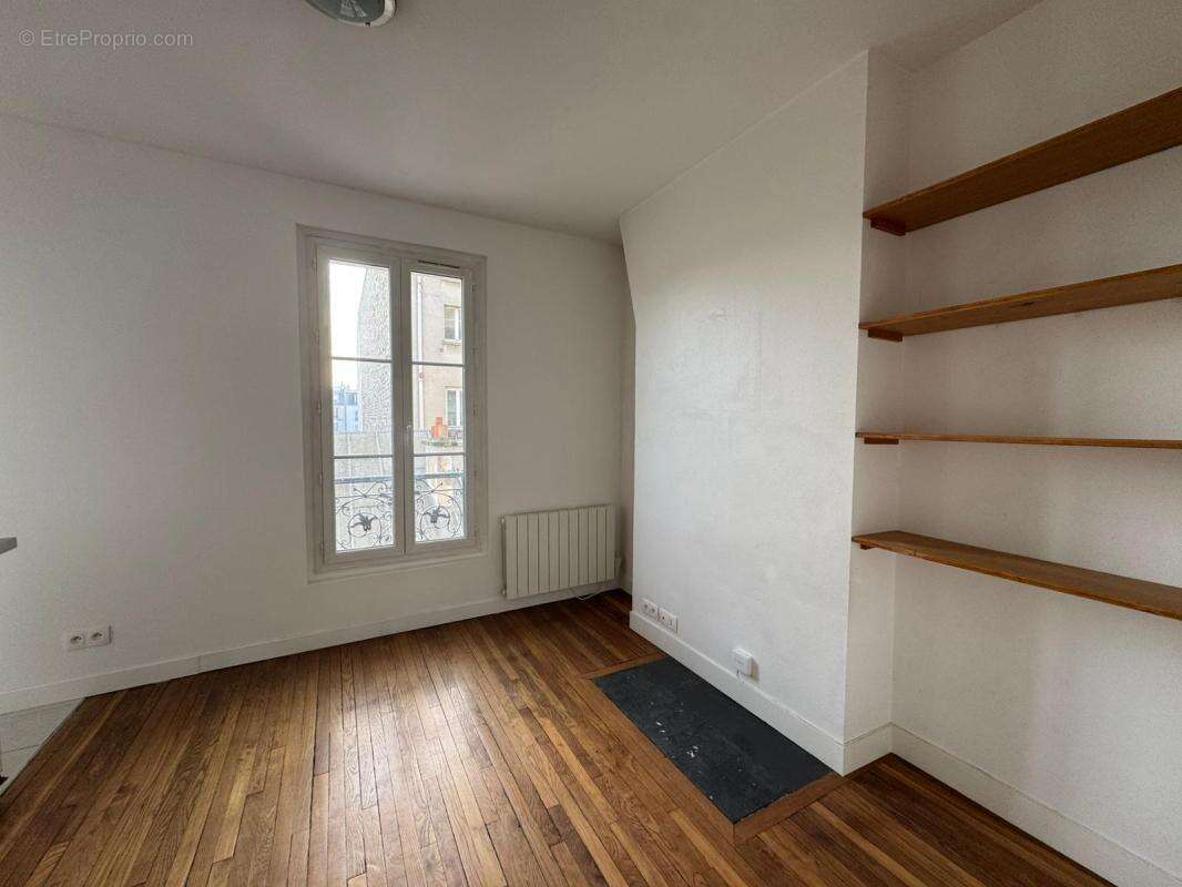 Appartement à PARIS-20E