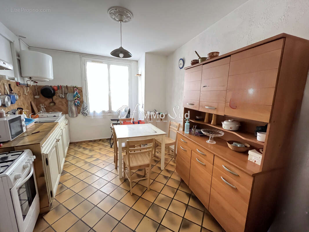 Maison de ville de 110 m2 avec terrasse tropezienne - photo 4