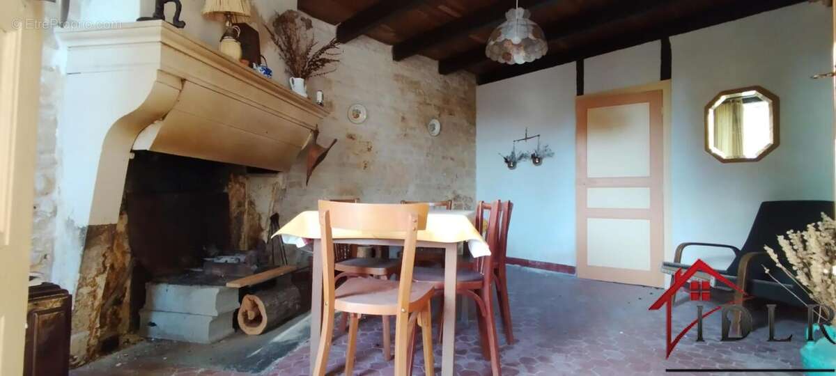 Maison à COLOMBEY-LES-DEUX-EGLISES