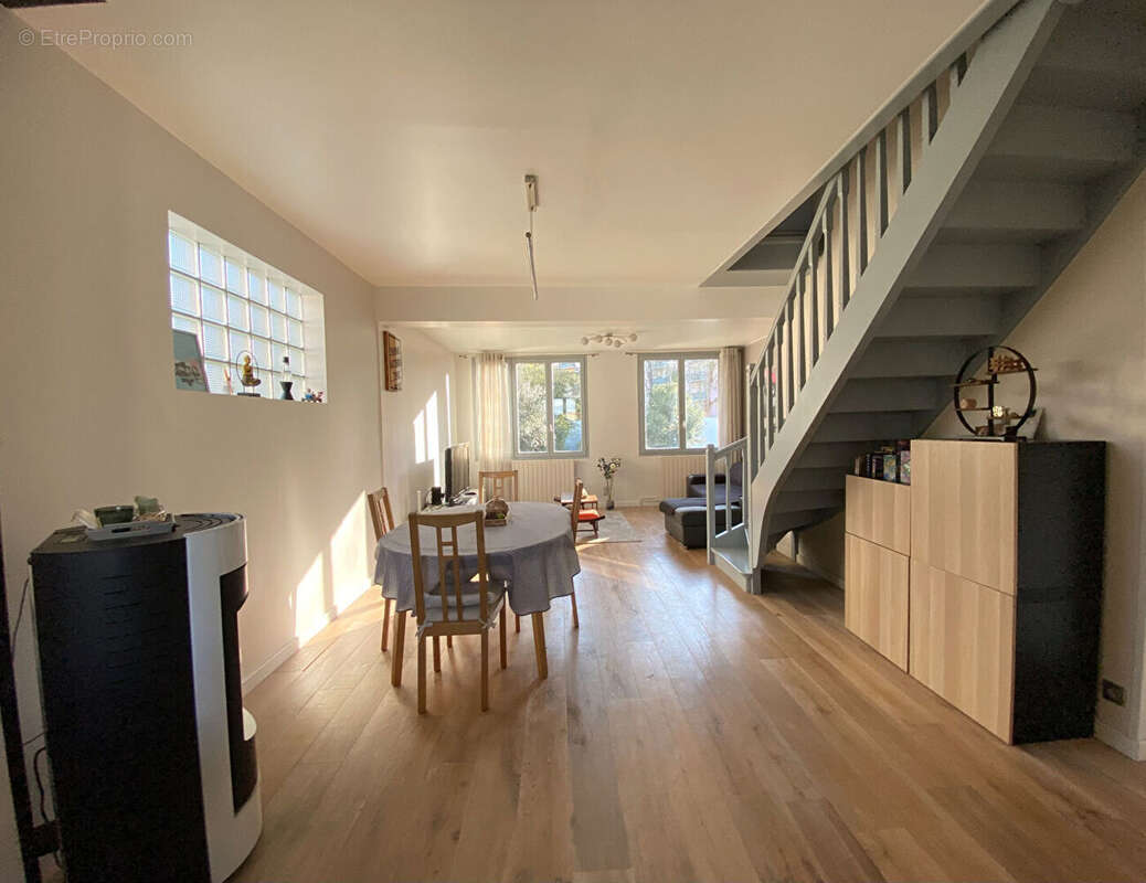 Maison à NOISY-LE-SEC