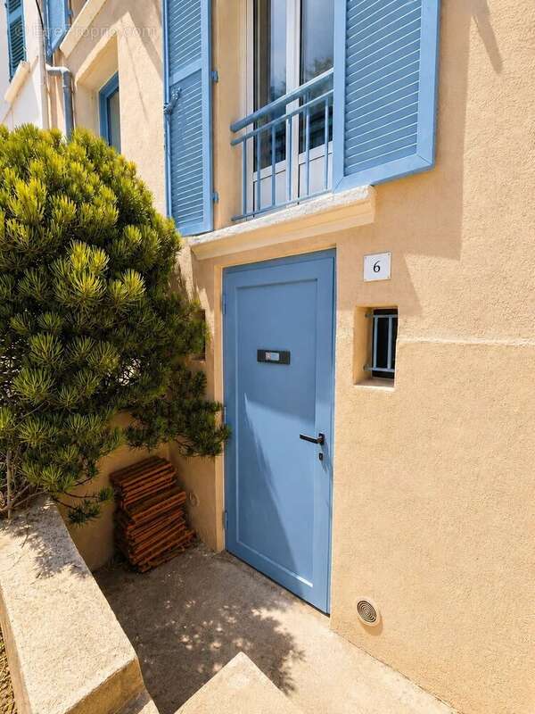 Maison à HYERES