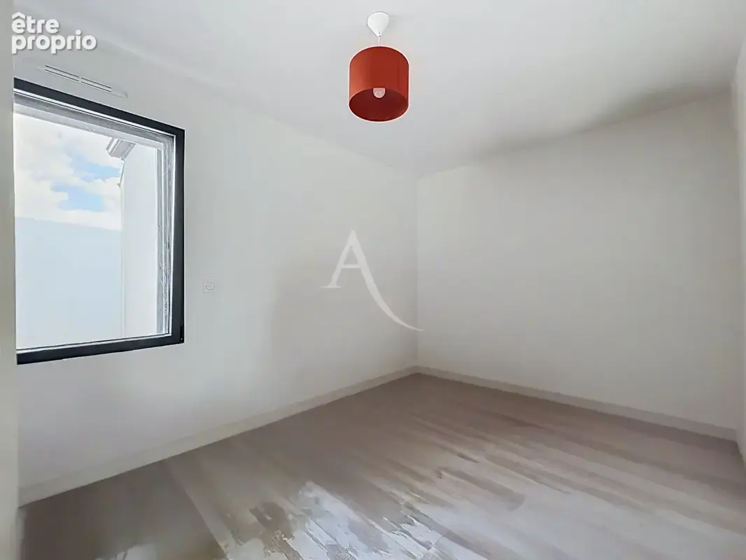 SAINT MARS DU DESERT - Maison plain pied 4  chambres - photo 9