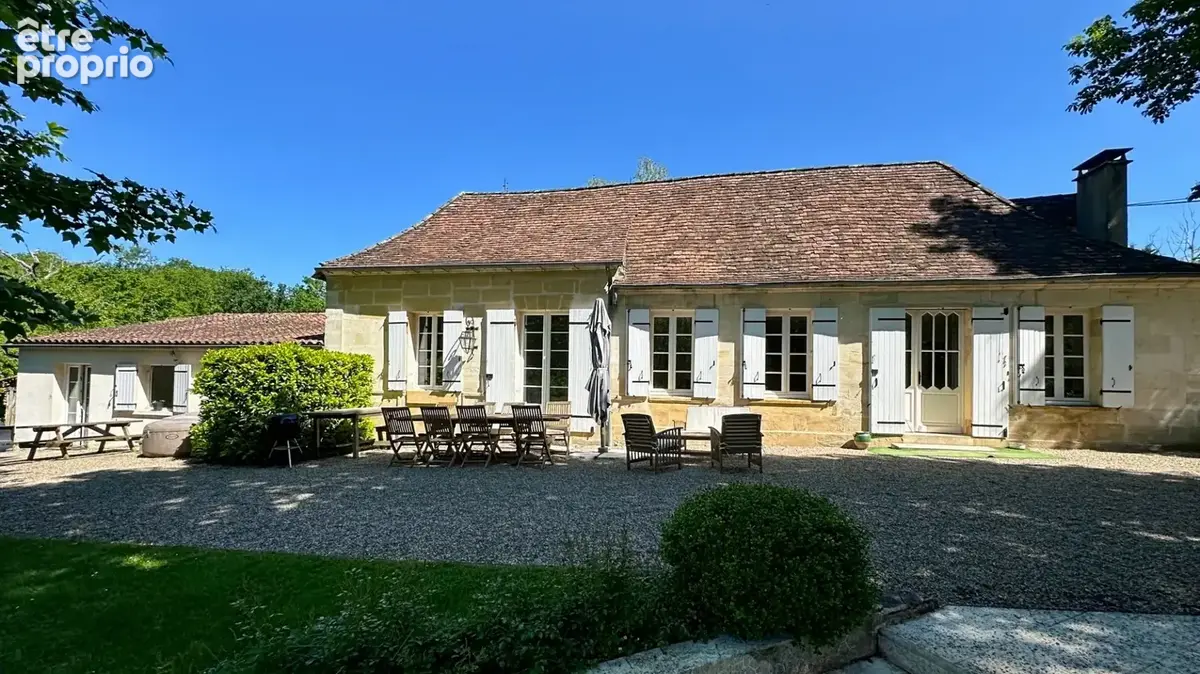 Dpt Dordogne (24), à vendre BERGERAC propriété P7 - terrain de 87000 m2 - photo 8