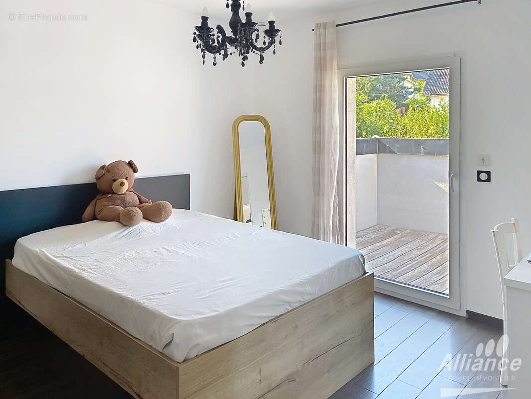Maison de prestige de 162 m2  avec 4 chambres en lisière de forêt   Cadre atypique - photo 11