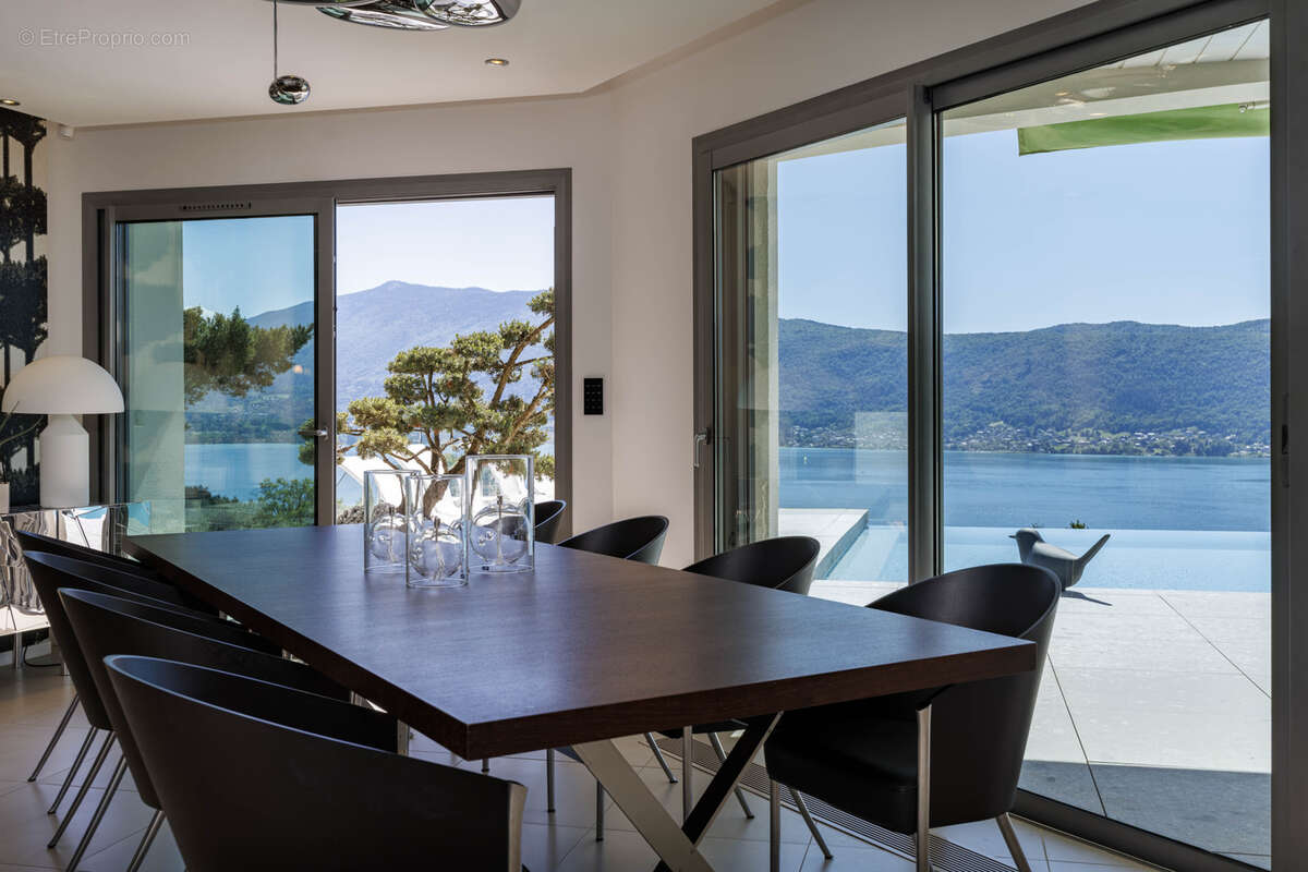 Villa d'exception dominant le lac - photo 46