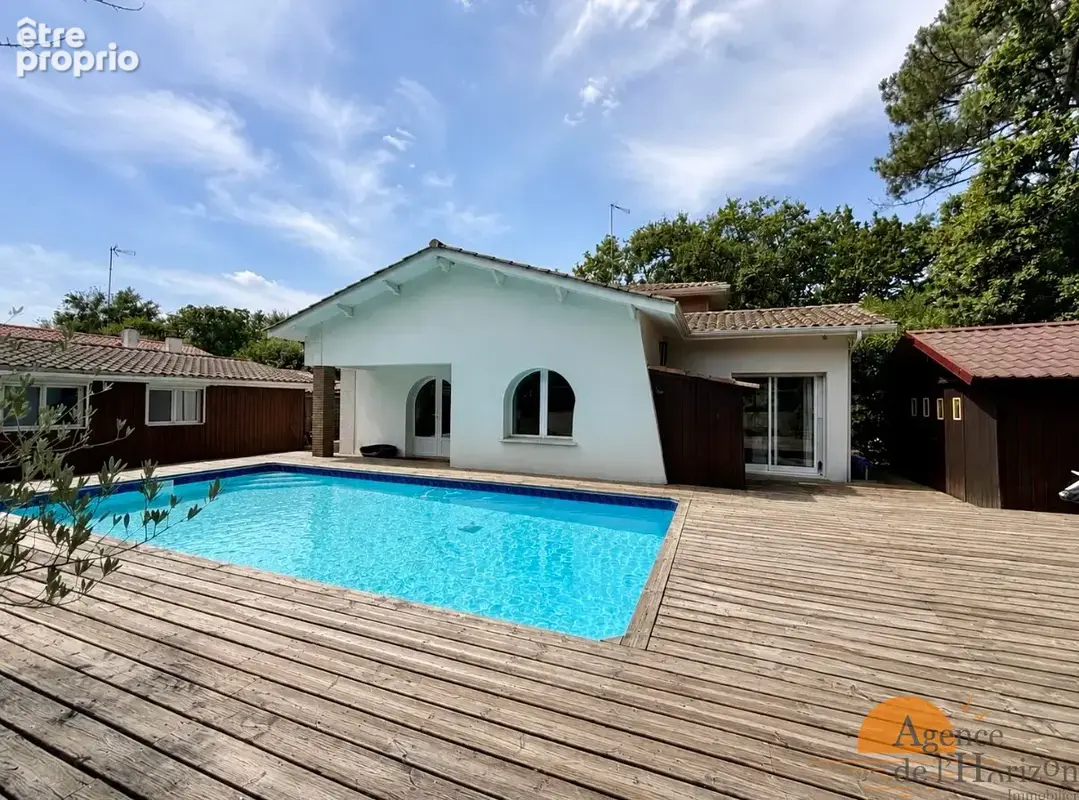 Maison à ARES