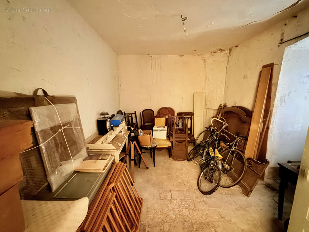 À vendre   Château de Rogues, un bien d'exception chargé d'histoire - photo 17