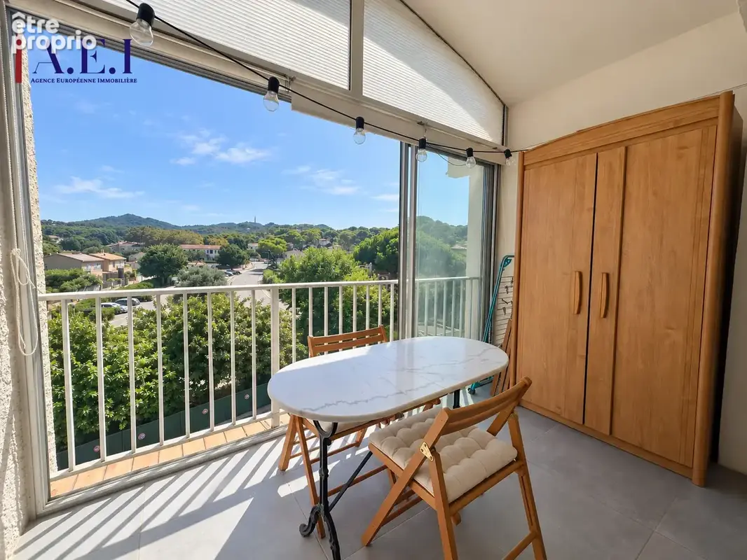 Appartement à SIX-FOURS-LES-PLAGES
