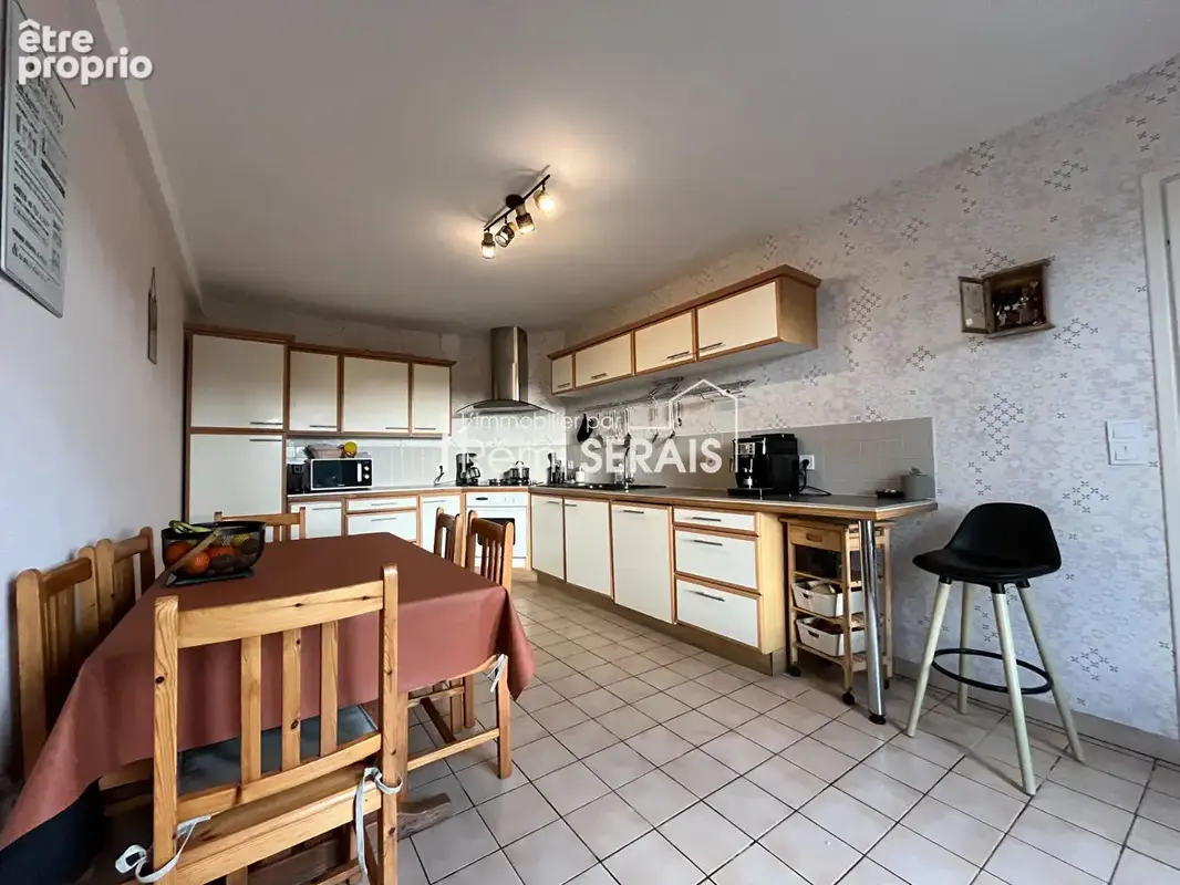 Domfront-en-Poiraie : Ensemble immobilier de deux maisons - photo 3