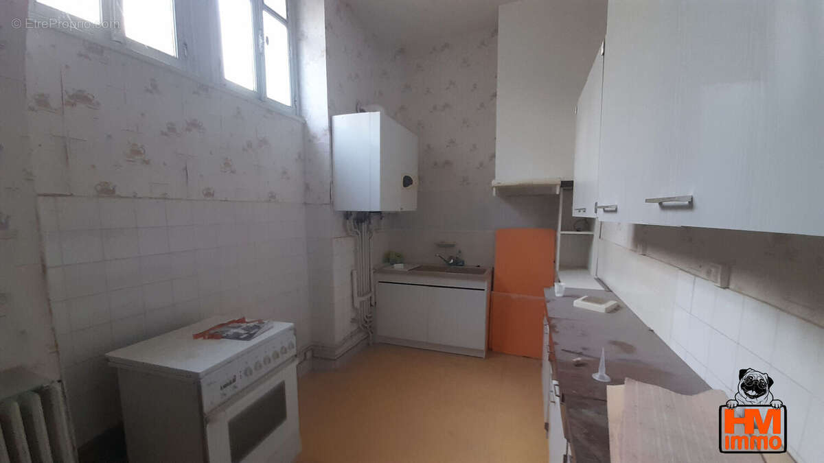 Appartement à SAINT-LEONARD-DE-NOBLAT