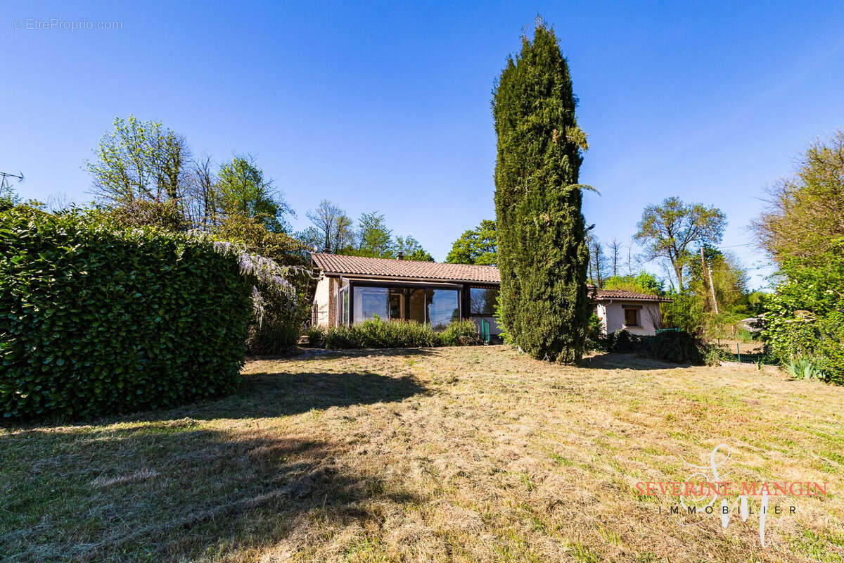 Maison à MARGES