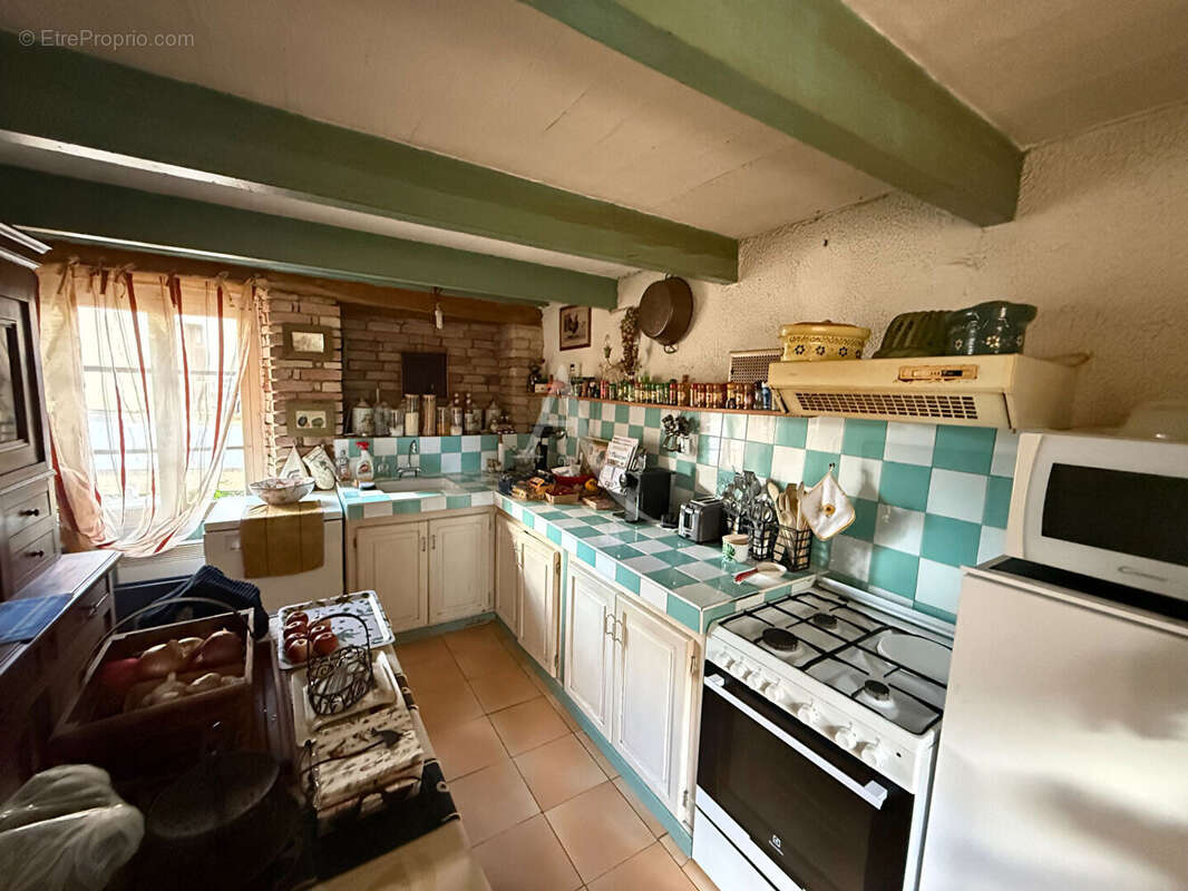 Maison à CAHUZAC-SUR-VERE