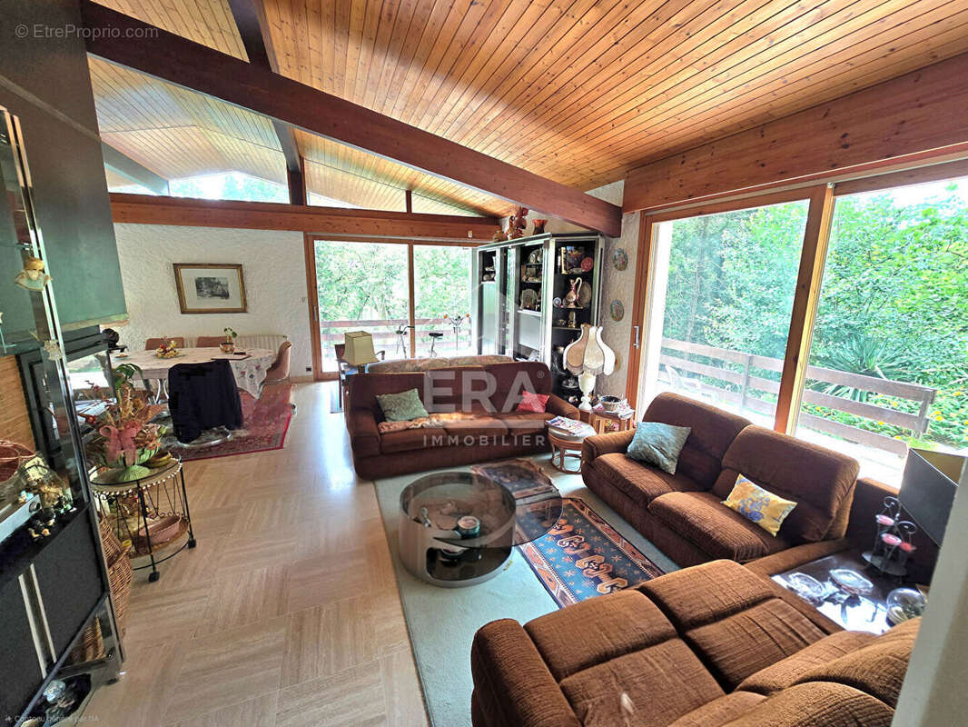 Maison à MONTPON-MENESTEROL