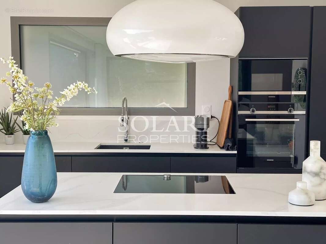 Maison à THEOULE-SUR-MER