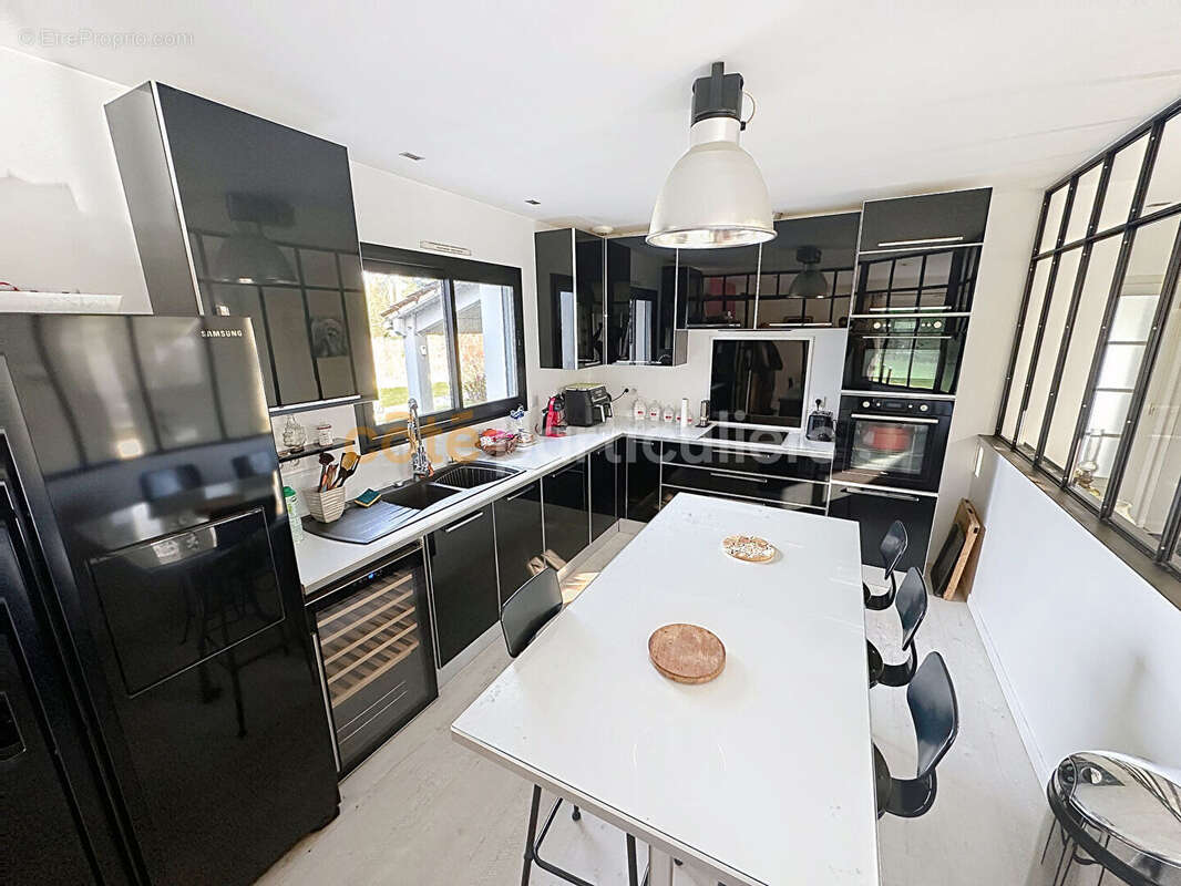 Maison à SAINT-HILAIRE-DE-RIEZ