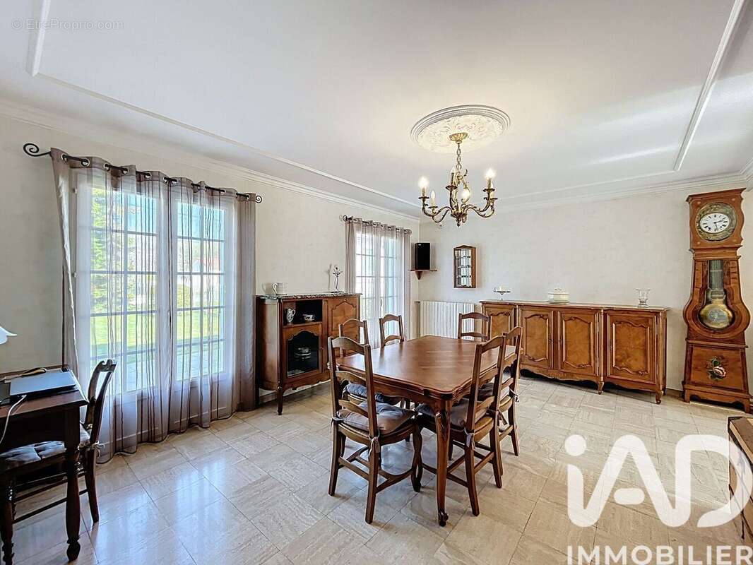 Photo 2 - Maison à CORQUILLEROY