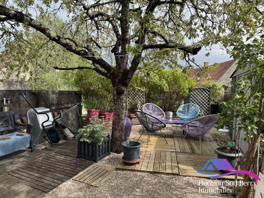 Cour - Maison à BEDDES