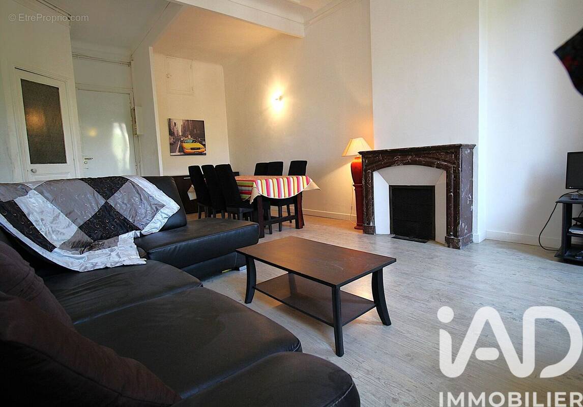 Photo 1 - Appartement à MARSEILLE-6E
