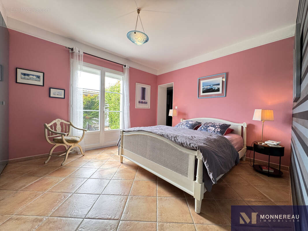 Maison à MESCHERS-SUR-GIRONDE