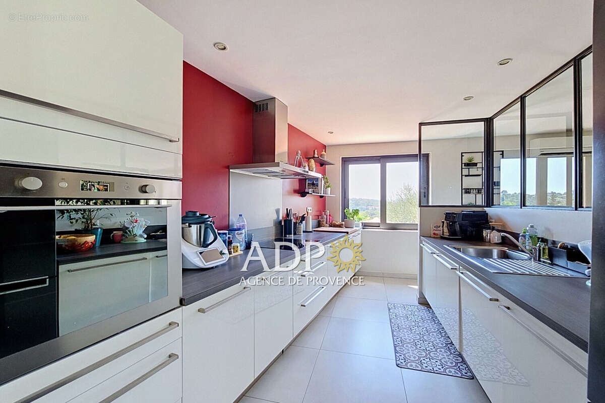 Maison 370 m² à Grasse  - photo 5