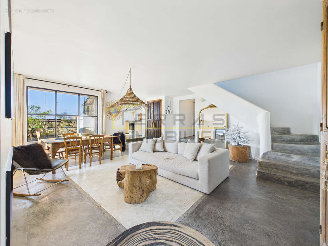 Maison à CHANTEMERLE-LES-GRIGNAN