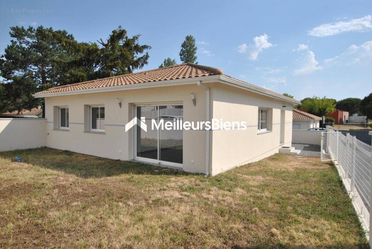Maison à SAINT-ANDRE-DE-CUBZAC