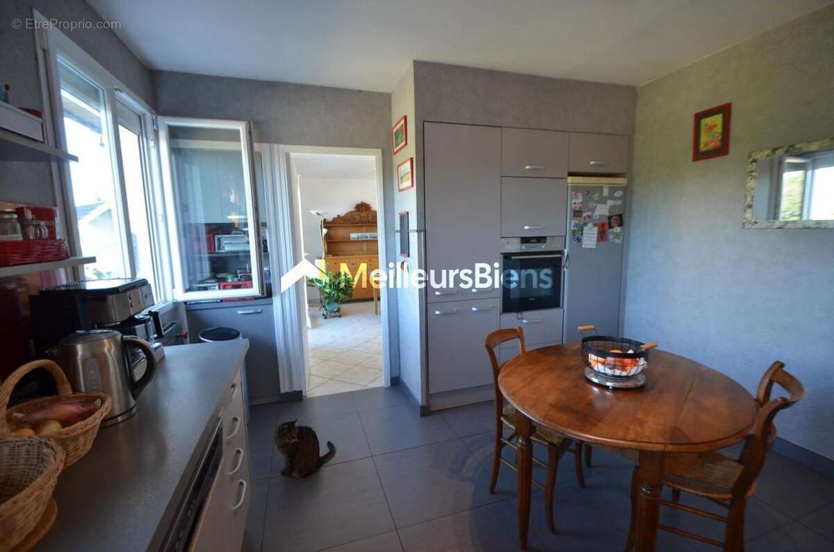 Maison à SATHONAY-CAMP