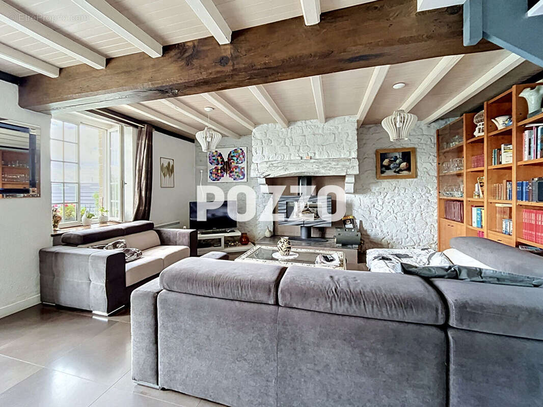 A VENDRE Authentique chaumière normande de 130 m² avec vue dégagée sur la campagne - photo 5