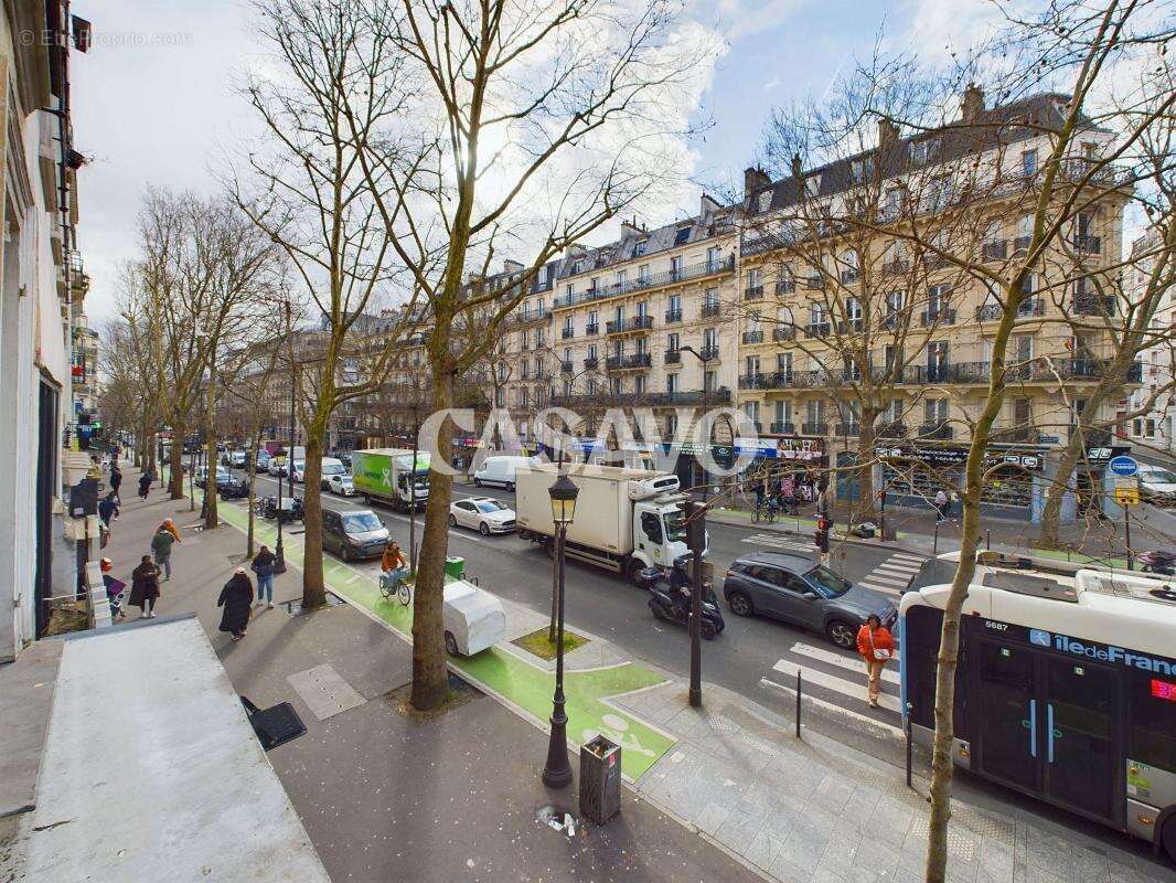 Appartement à PARIS-18E