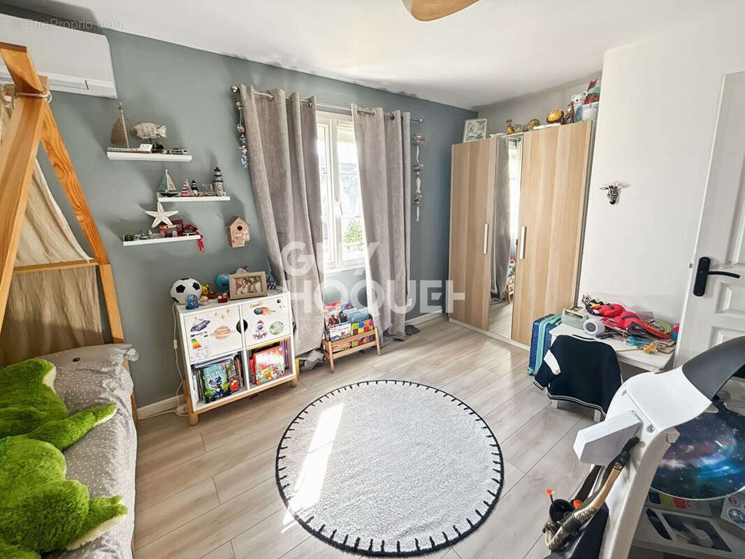 Maison à FONTENAY-TRESIGNY