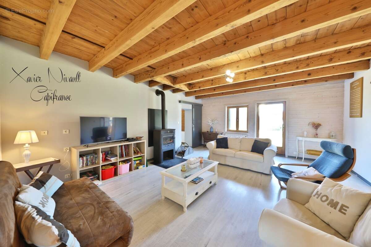 Maison à vendre 11 pièces proche de SAINT AMOUR (39) - photo 5