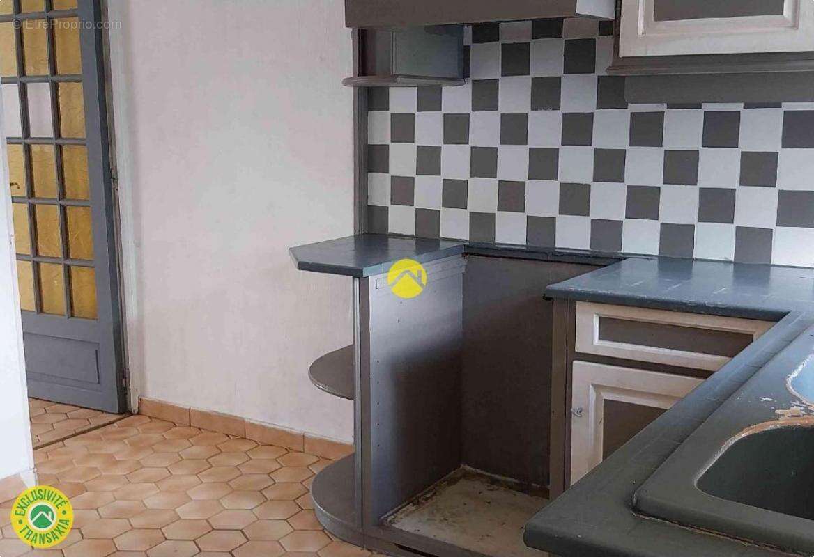 Maison à GROSSOUVRE