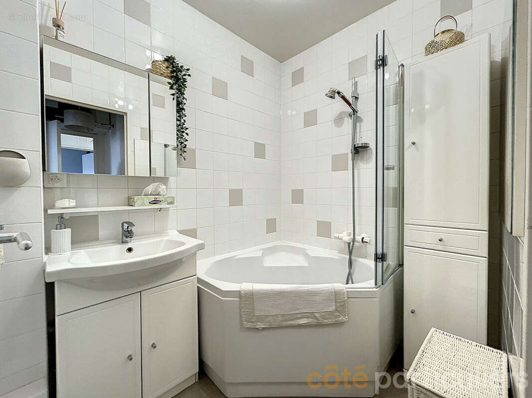 Appartement à SAINT-MAUR-DES-FOSSES