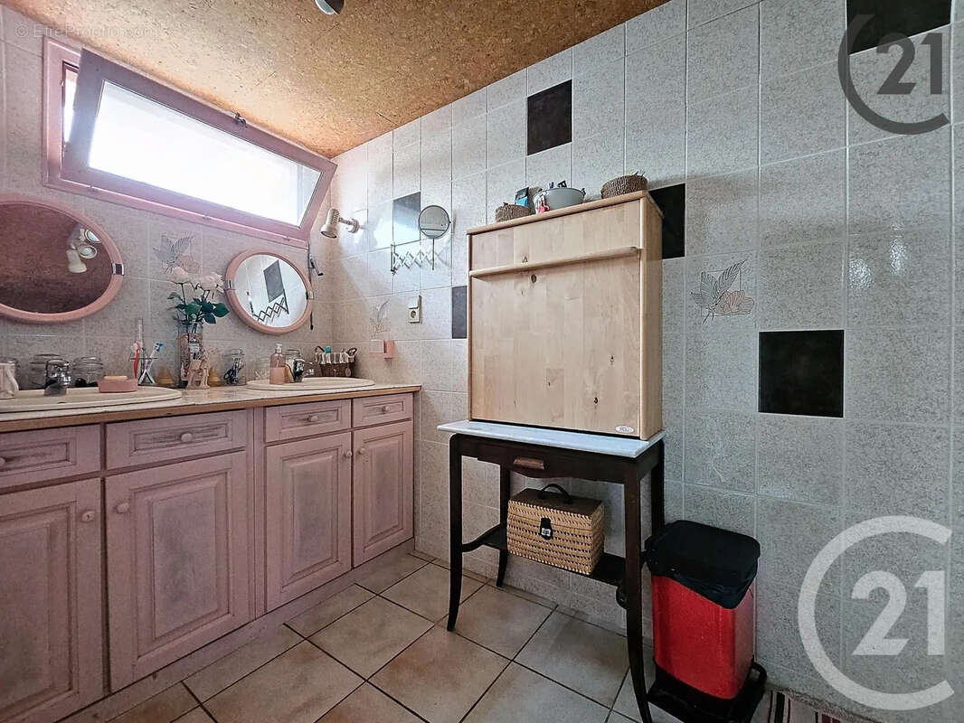 Maison à ROMILLY-SUR-SEINE